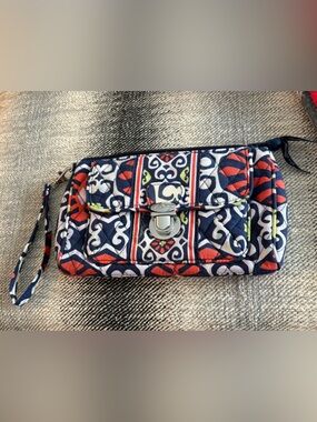 Vera Bradley quilted “ sun valley. Patterned Wristlet Clutch - Navy, Red & White